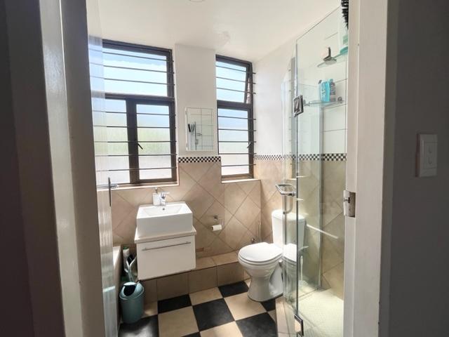 To Let 2 Bedroom Property for Rent in Rondebosch Western Cape